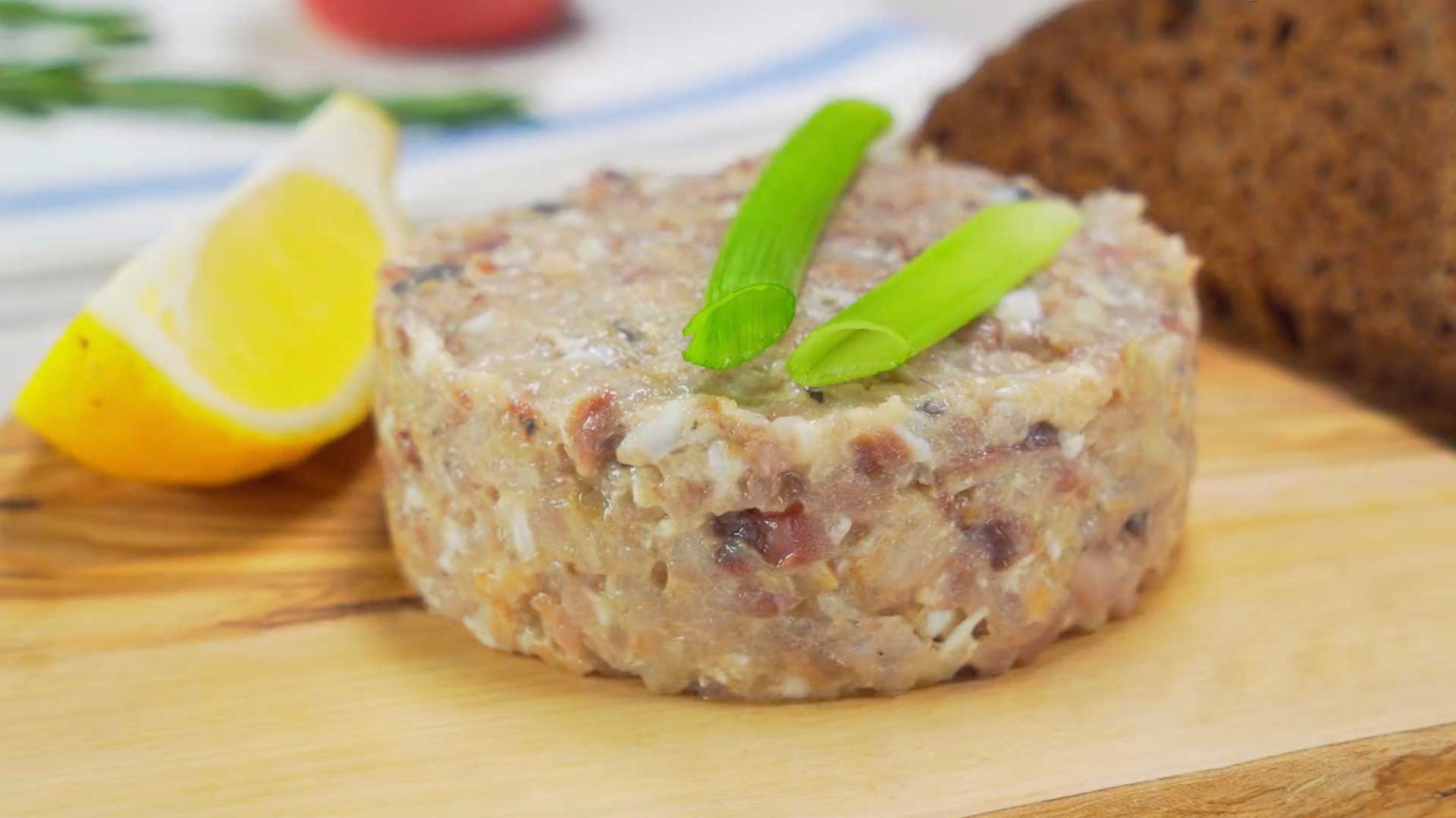 Форшмак из селедки рецепт классический. Форшмак. Бич форшмак. Форшмак с сельдью. Еврейская селедка форшмак.