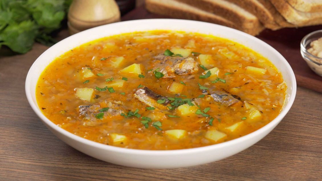 Рыбный суп из консервов. Рецепт от Всегда Вкусно!