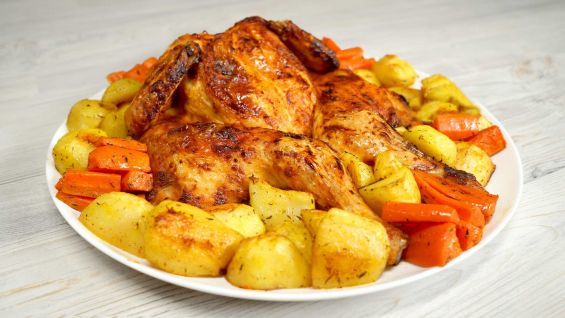 Запеченная курица с картофелем по-турецки